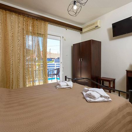 Studios Finikes Limenas  Luaran gambar